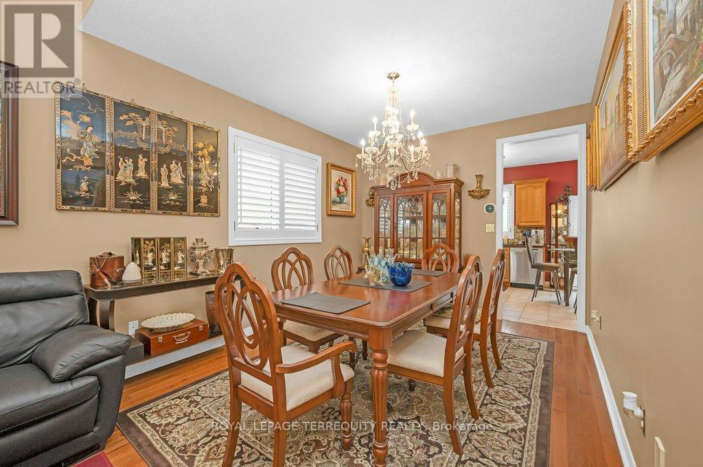 15 Armour Crescent, Hamilton, Ontario  L9K 1S1 - Photo 6 - X12398494