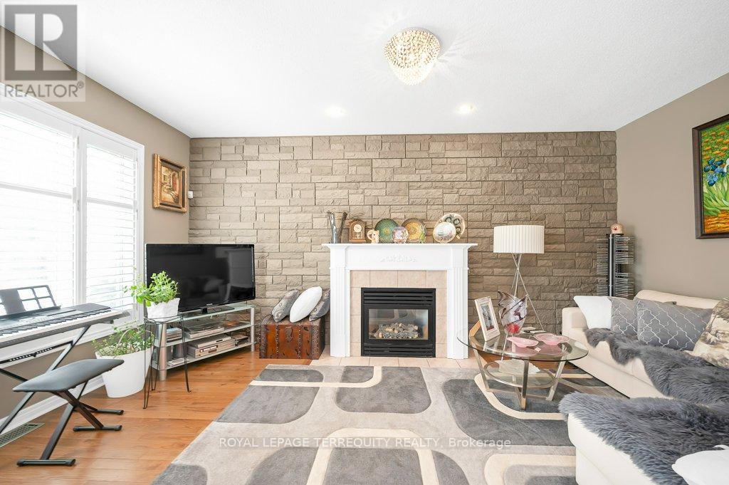 15 Armour Crescent, Hamilton, Ontario  L9K 1S1 - Photo 8 - X12398494