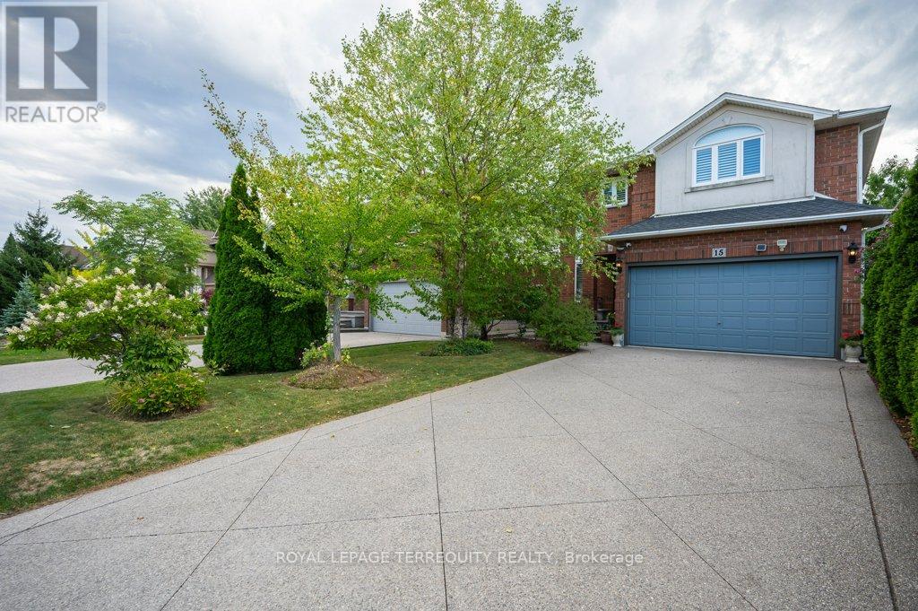 15 Armour Crescent, Hamilton, Ontario  L9K 1S1 - Photo 2 - X12398494