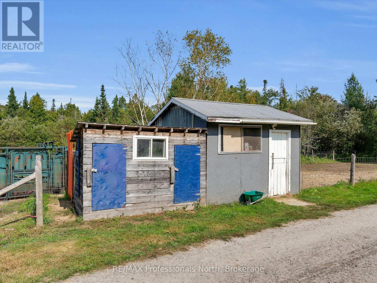 1062 Skyline Drive, Armour, Ontario  P0A 1J0 - Photo 35 - X12397824