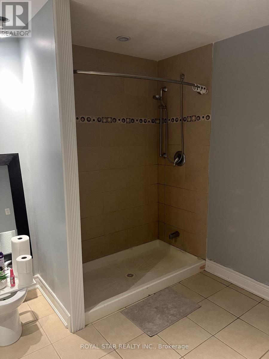 34 Malden Street, Vaughan, Ontario  L4L 8J3 - Photo 14 - N12398642