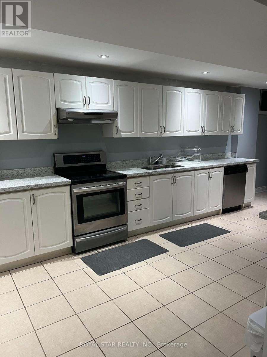 34 Malden Street, Vaughan, Ontario  L4L 8J3 - Photo 20 - N12398642