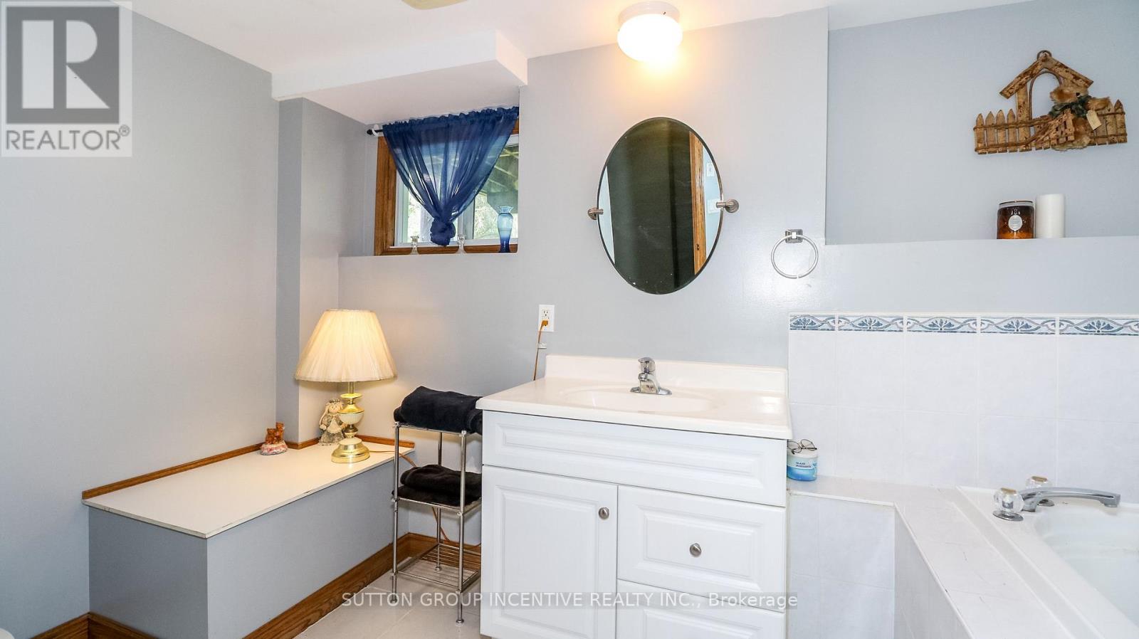 54 Mill Street E, Springwater, Ontario  L0L 1V0 - Photo 31 - S12398592