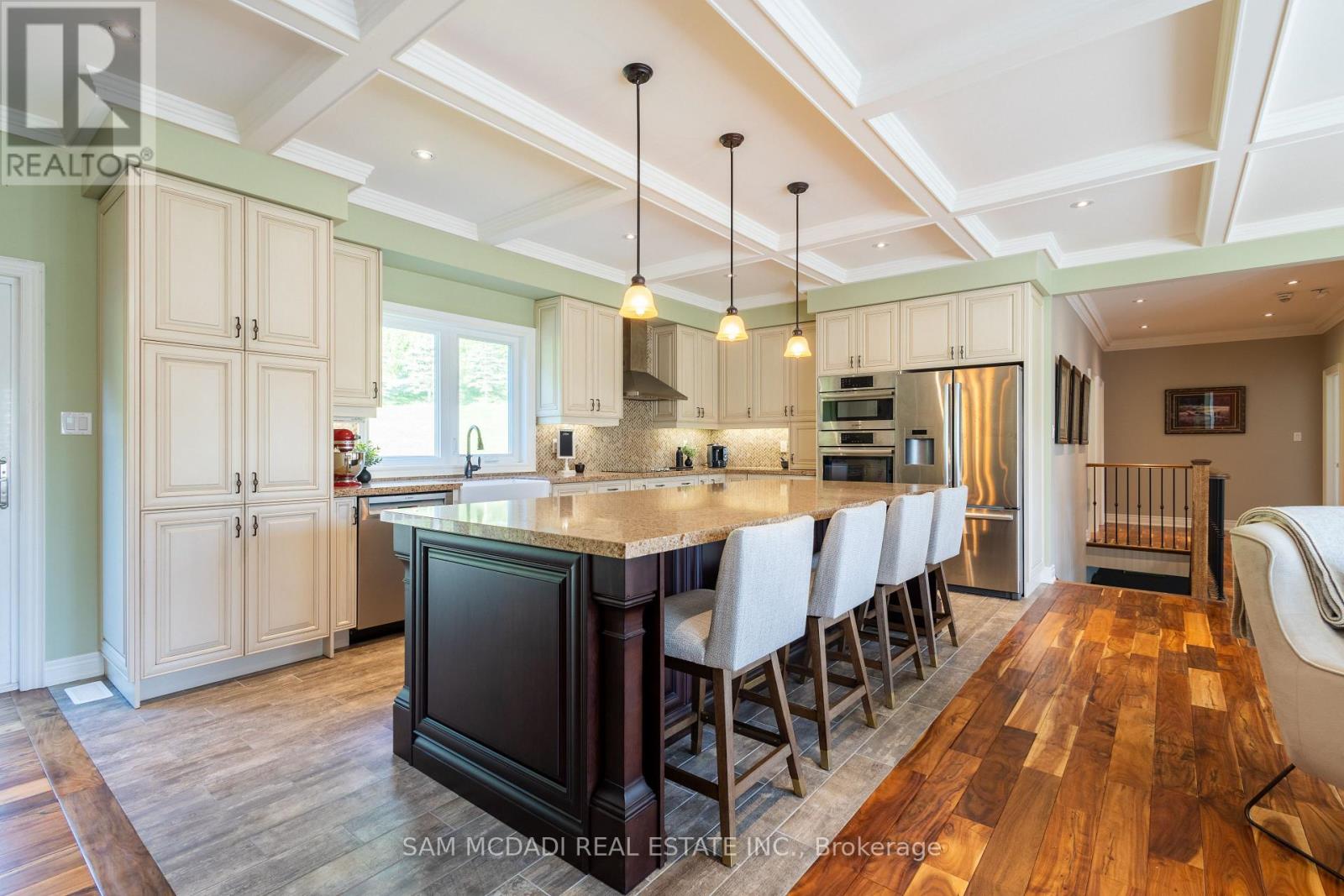 395 King Street E, Caledon, Ontario  L7E 3K2 - Photo 15 - W12398623