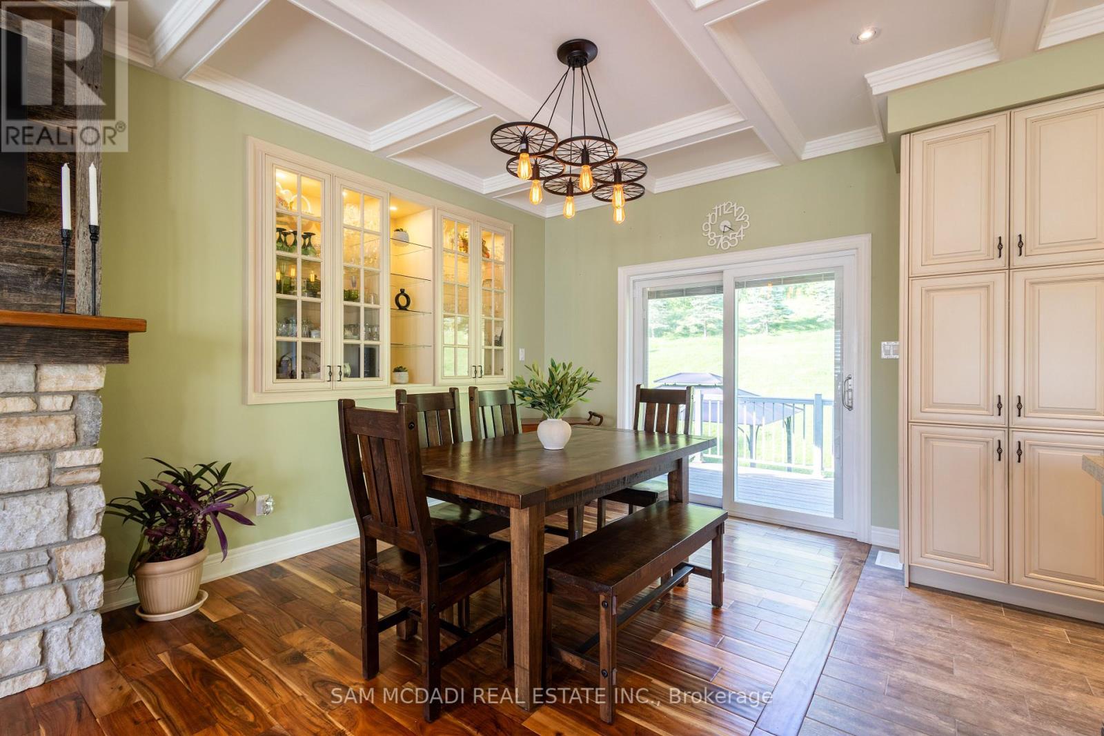 395 King Street E, Caledon, Ontario  L7E 3K2 - Photo 16 - W12398623