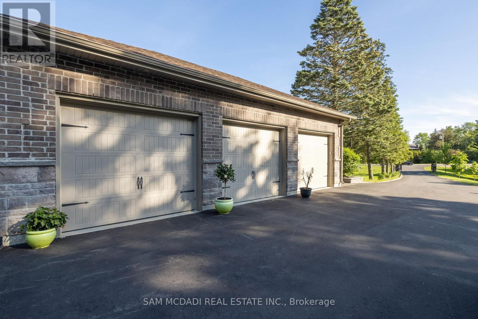 395 King Street E, Caledon, Ontario  L7E 3K2 - Photo 5 - W12398623