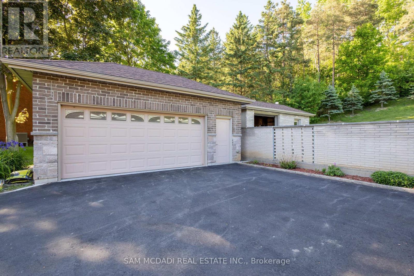 395 King Street E, Caledon, Ontario  L7E 3K2 - Photo 6 - W12398623