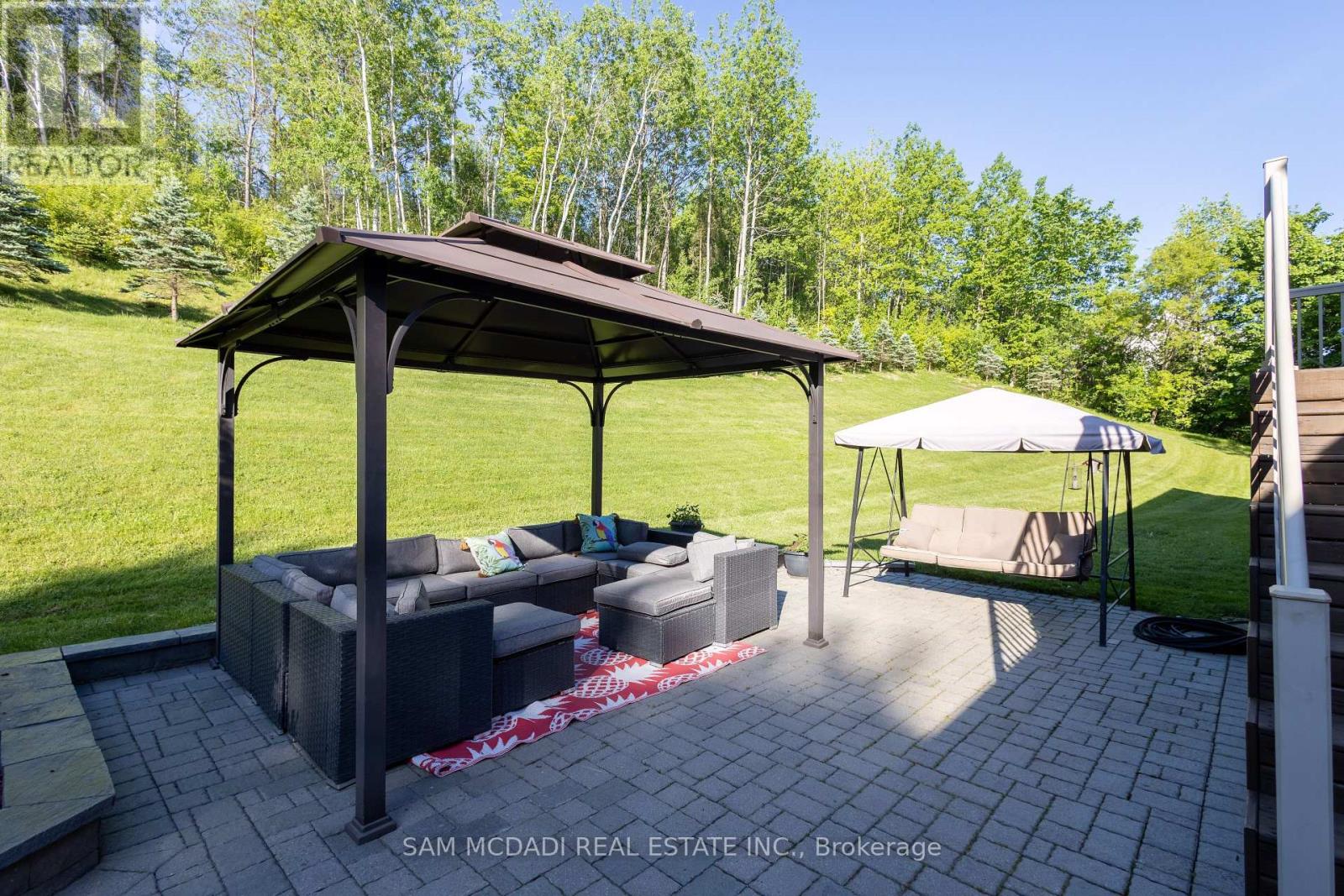 395 King Street E, Caledon, Ontario  L7E 3K2 - Photo 9 - W12398623