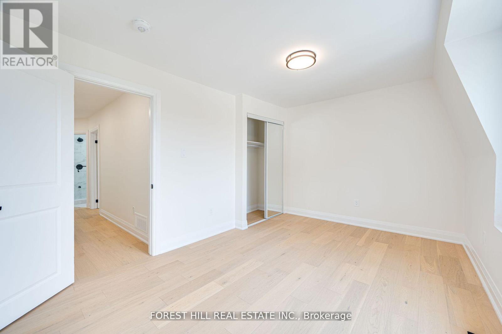 123 Laughton Avenue, Toronto (Weston-Pellam Park), Ontario  M6N 2X3 - Photo 27 - W12398624