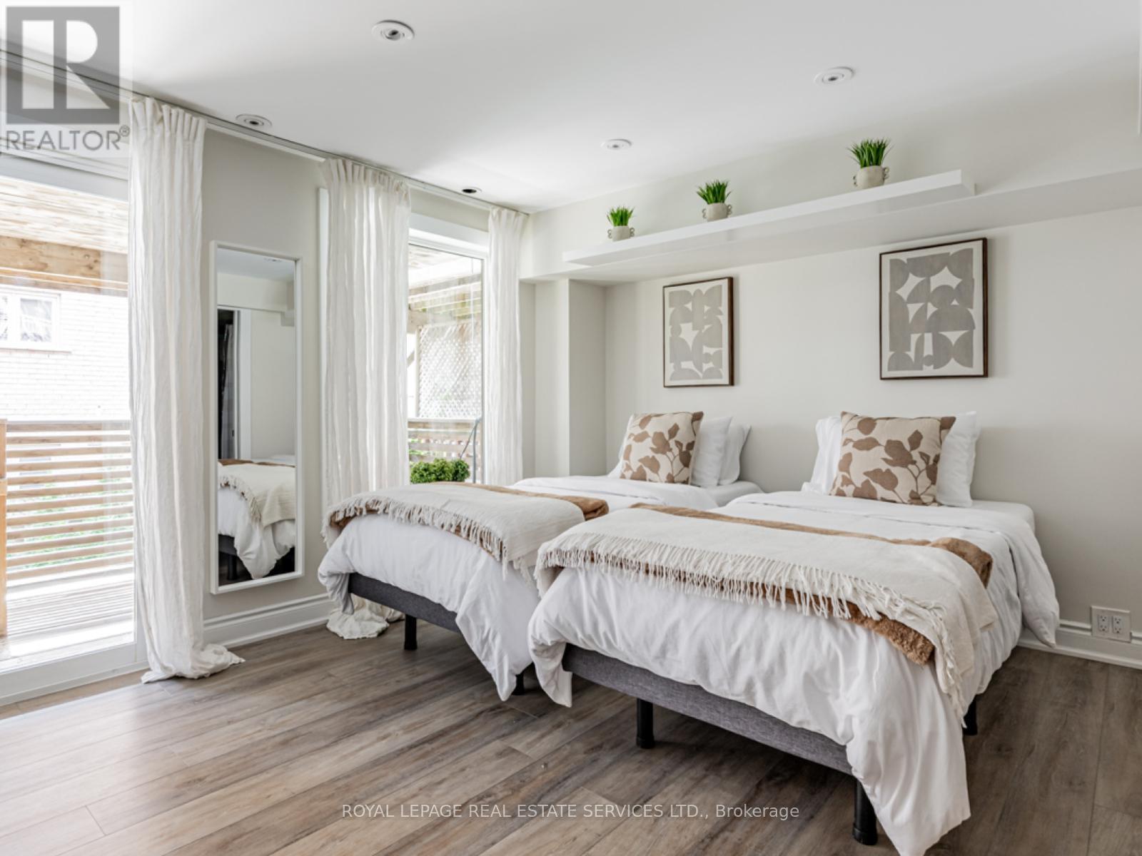 105 Harbourview Crescent, Toronto, Ontario  M8V 4A9 - Photo 14 - W12398625