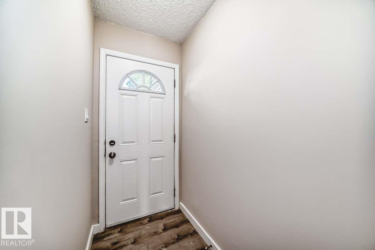 1259 Hooke Rd Nw, Edmonton, Alberta  T5A 4A4 - Photo 3 - E4457336