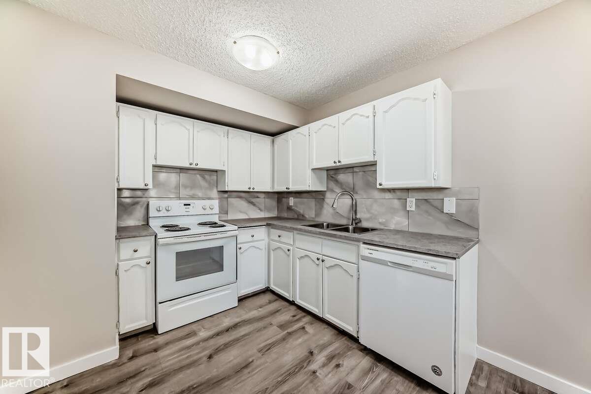 1259 Hooke Rd Nw, Edmonton, Alberta  T5A 4A4 - Photo 8 - E4457336