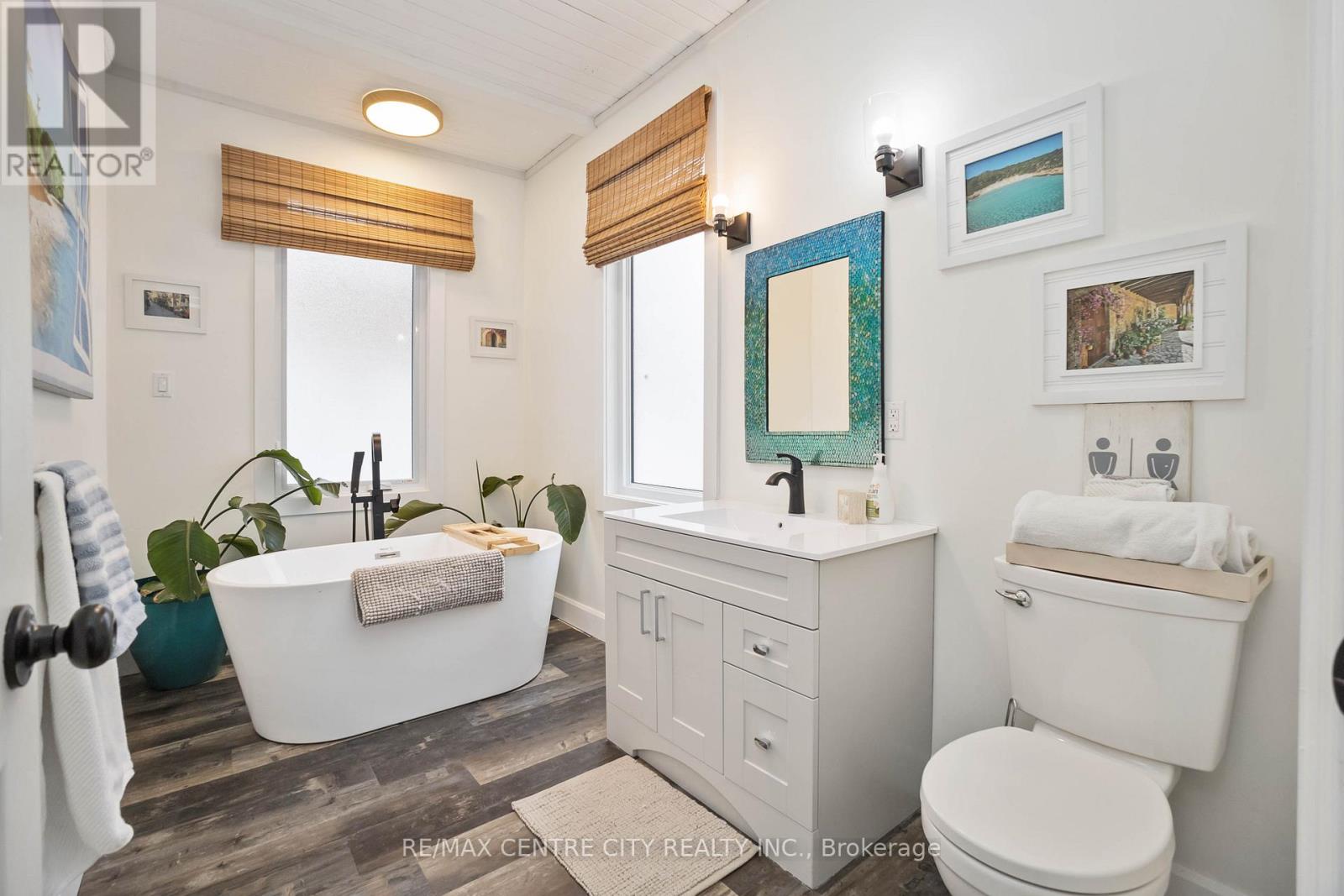 348 Erie Street, Central Elgin, Ontario  N5L 1E3 - Photo 21 - X12398655