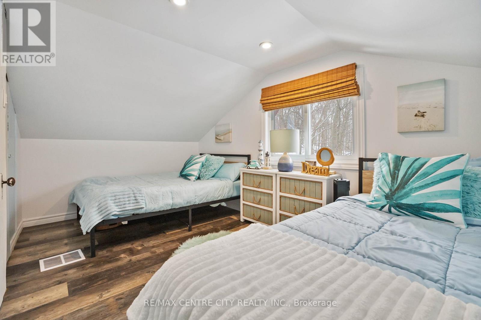 348 Erie Street, Central Elgin, Ontario  N5L 1E3 - Photo 25 - X12398655