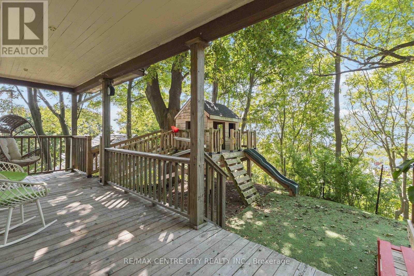 348 Erie Street, Central Elgin, Ontario  N5L 1E3 - Photo 39 - X12398655