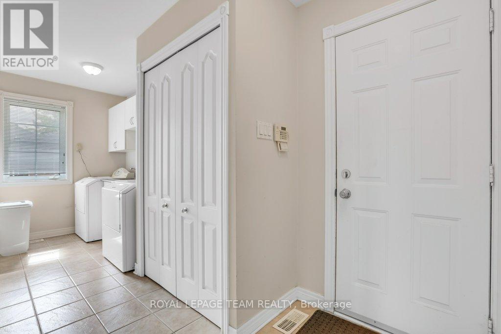 2120 Trailwood Drive, Ottawa, Ontario  K0A 2T0 - Photo 20 - X12398651