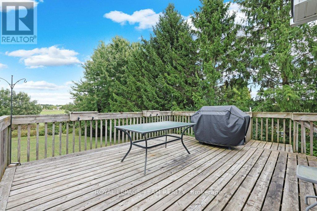 2120 Trailwood Drive, Ottawa, Ontario  K0A 2T0 - Photo 37 - X12398651