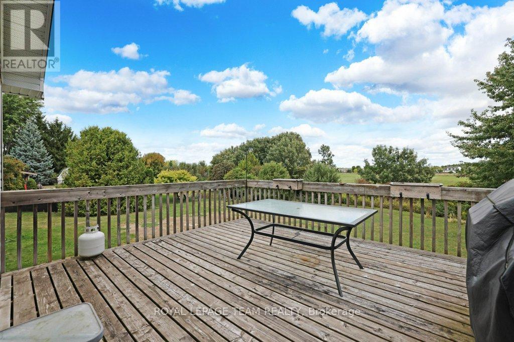 2120 Trailwood Drive, Ottawa, Ontario  K0A 2T0 - Photo 38 - X12398651