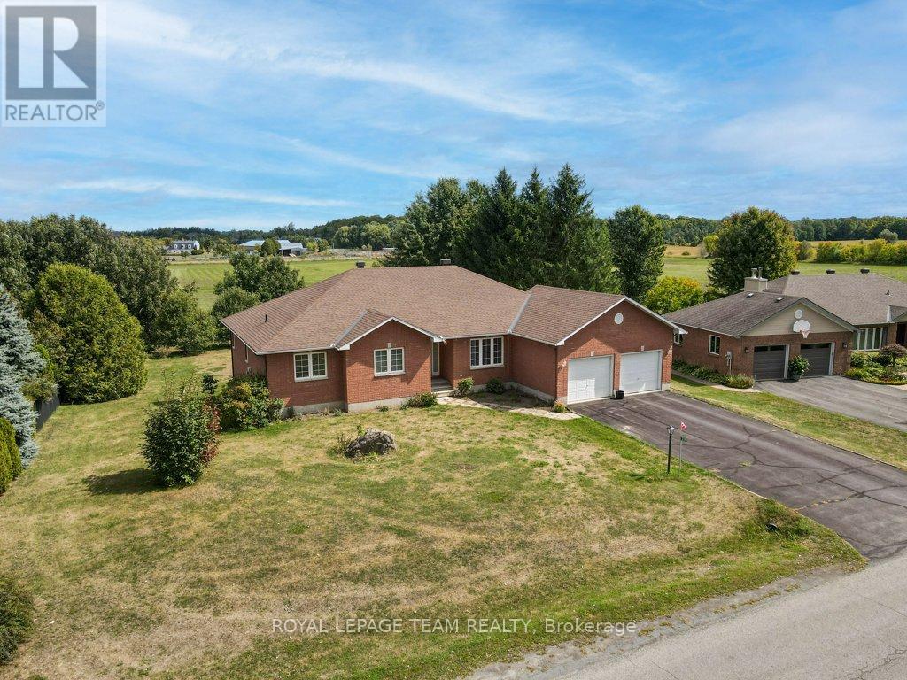 2120 Trailwood Drive, Ottawa, Ontario  K0A 2T0 - Photo 39 - X12398651
