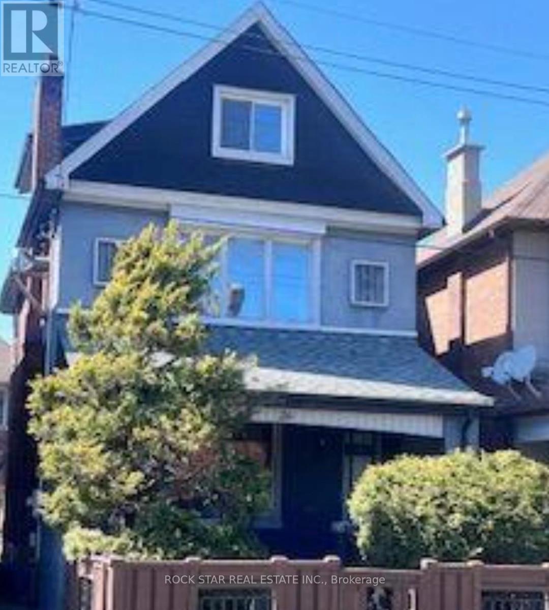 2 - 26 Wentworth Street S, Hamilton, Ontario  L8N 2Y3 - Photo 1 - X12398588