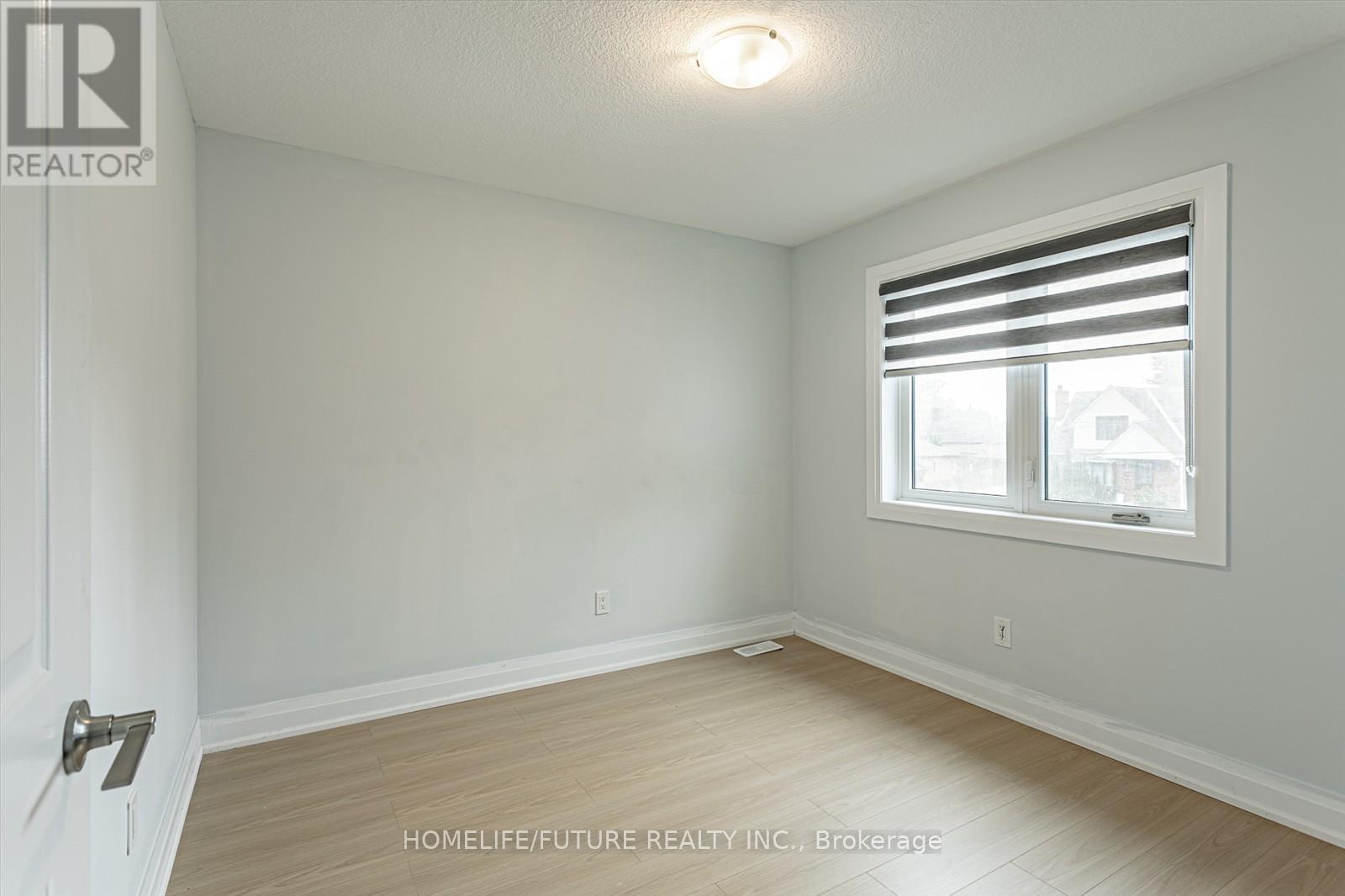 124 King Street E, Ingersoll, Ontario  N5C 1G9 - Photo 12 - X12398633