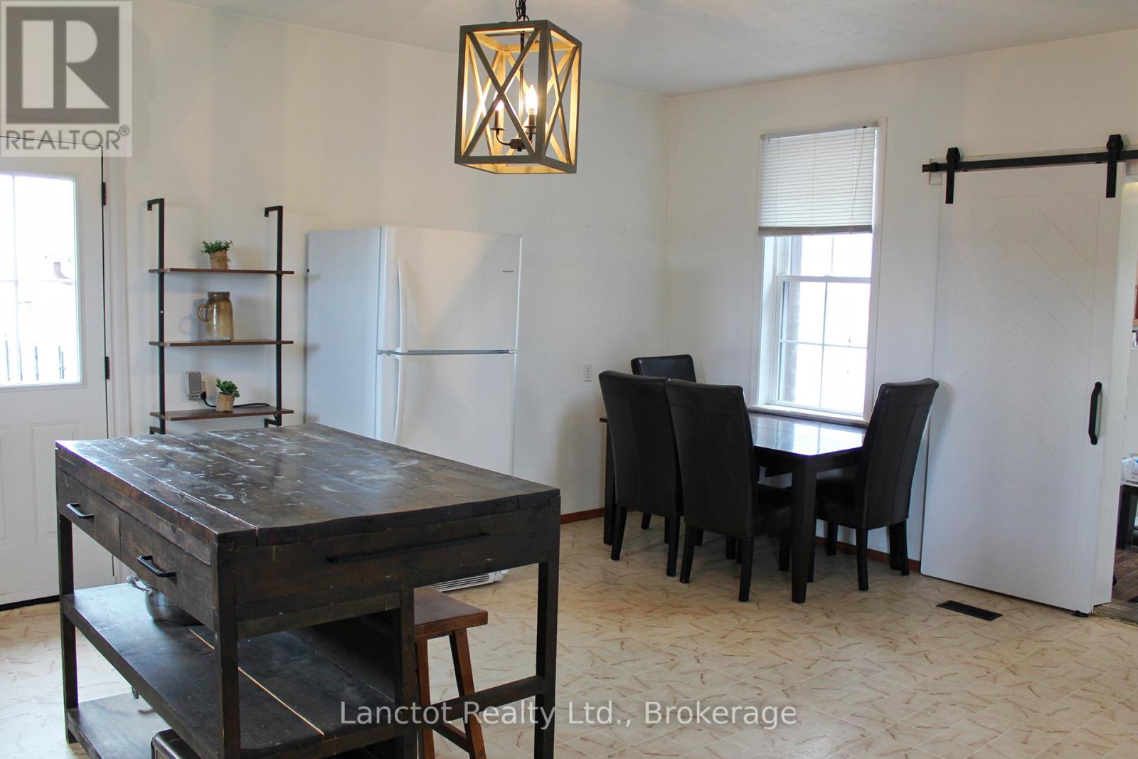 402558 Grey Road 17, Georgian Bluffs, Ontario  N0H 2T0 - Photo 29 - X12398656
