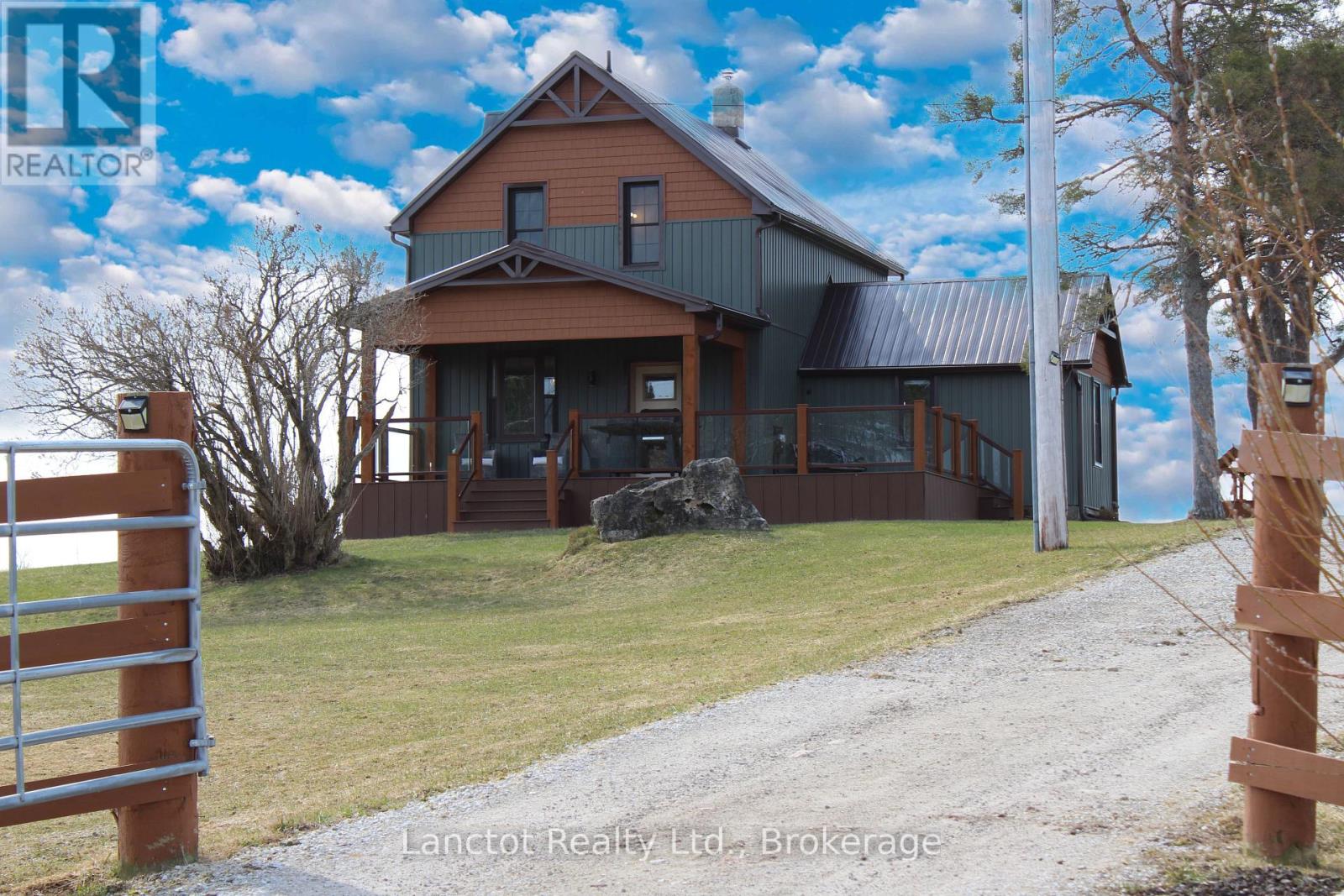 402558 Grey Road 17, Georgian Bluffs, Ontario  N0H 2T0 - Photo 3 - X12398656