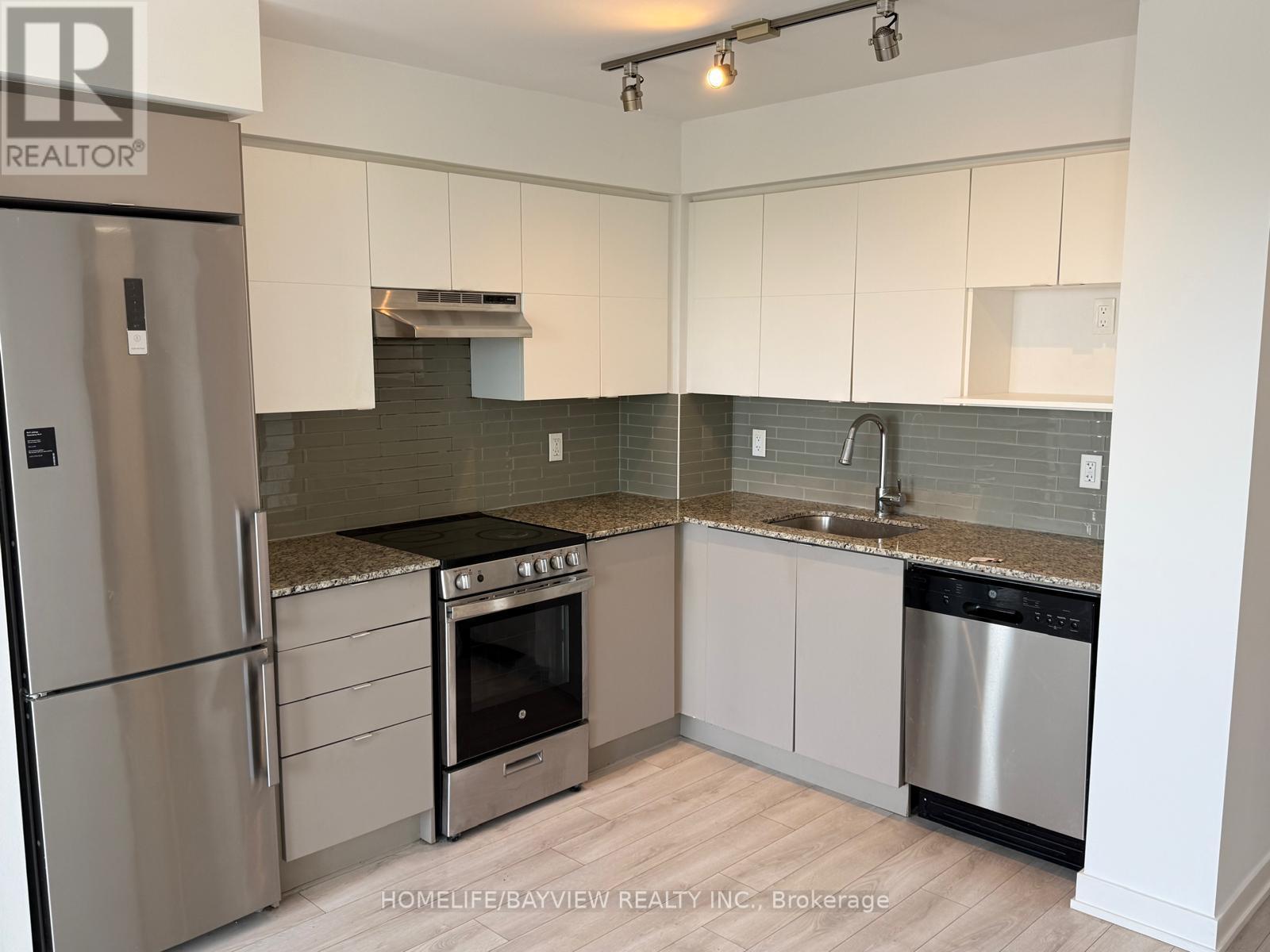 1212 - 120 Varna Drive, Toronto (Englemount-Lawrence), Ontario  M6A 0B3 - Photo 13 - C12398658