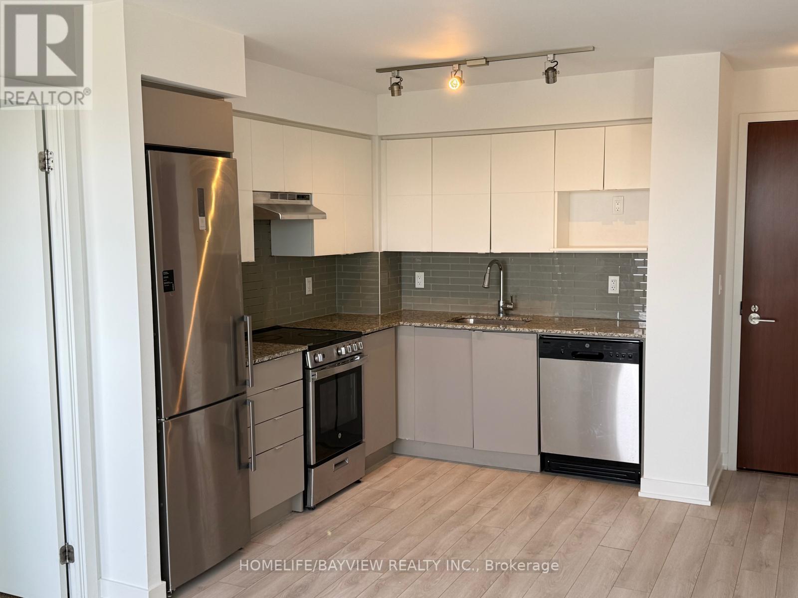 1212 - 120 Varna Drive, Toronto (Englemount-Lawrence), Ontario  M6A 0B3 - Photo 14 - C12398658