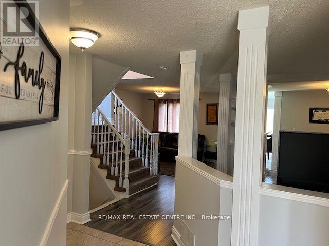 38 Fitzpatrick Court, Whitby, Ontario  L1M 2G9 - Photo 8 - E12378627
