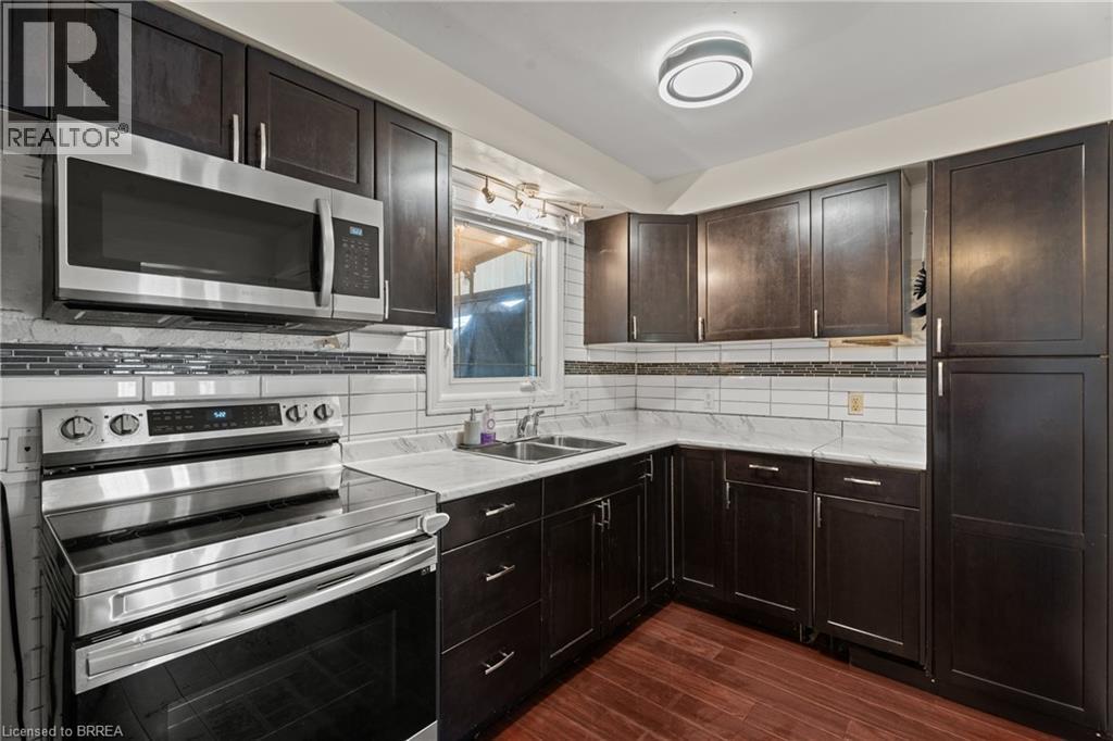 46 Westchester Way, Brantford, Ontario  N3R 6W6 - Photo 10 - 40742363