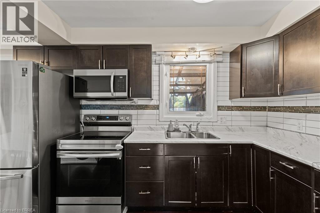 46 Westchester Way, Brantford, Ontario  N3R 6W6 - Photo 11 - 40742363