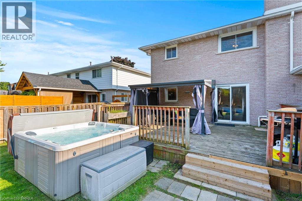 46 Westchester Way, Brantford, Ontario  N3R 6W6 - Photo 33 - 40742363