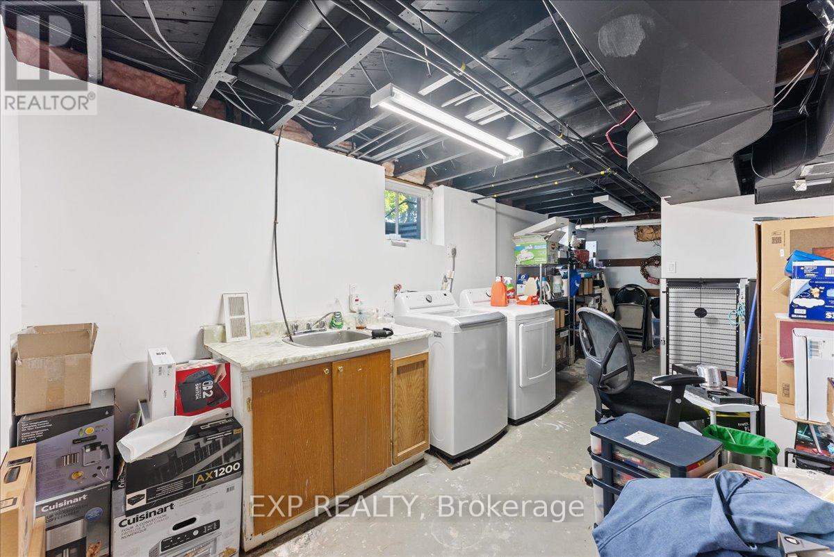 822 Foxe Street, Peterborough (Northcrest Ward 5), Ontario  K9H 6Y7 - Photo 35 - X12398724