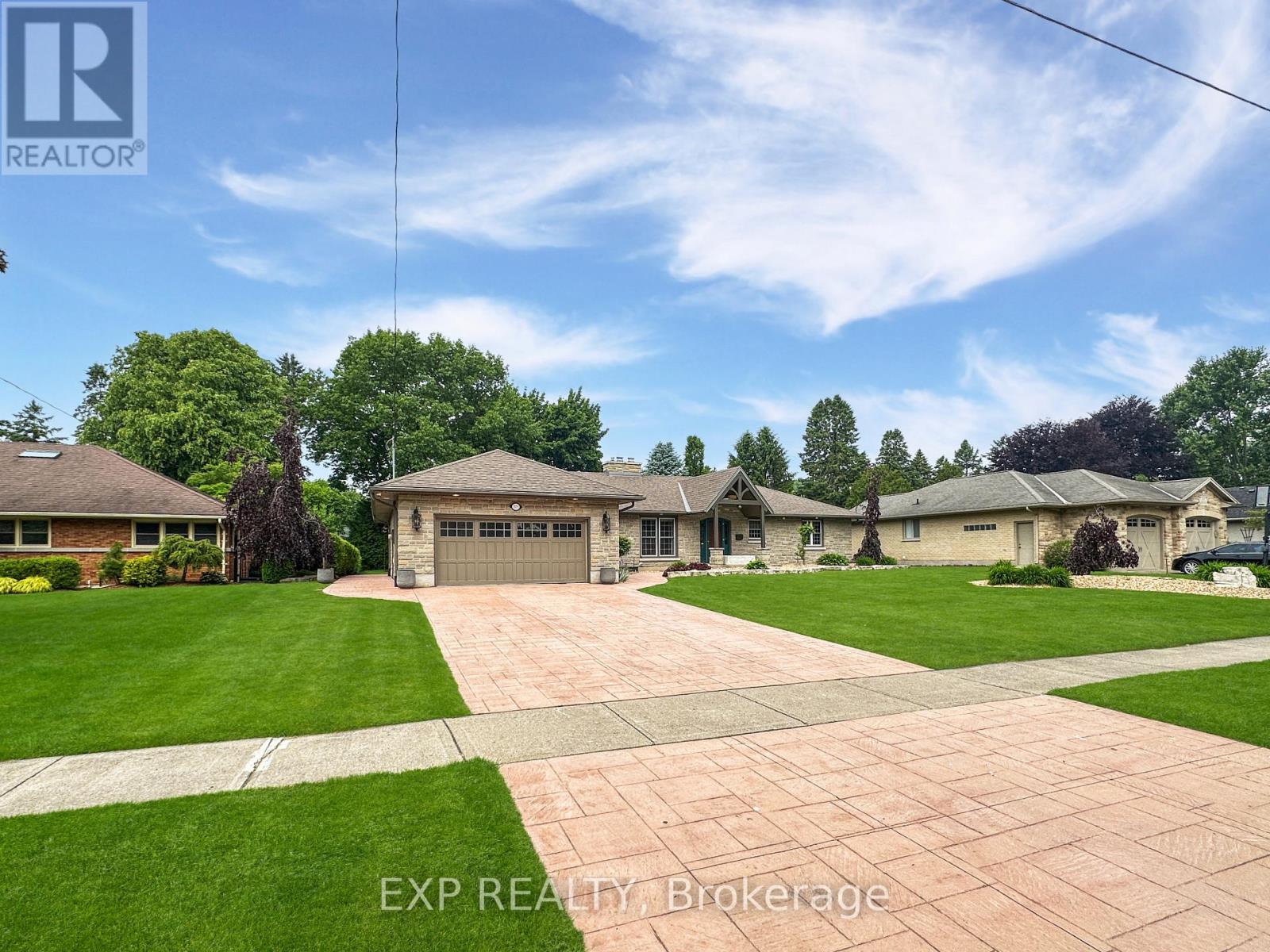 1511 Geary Avenue, London North, Ontario  N5X 1G6 - Photo 2 - X12398689