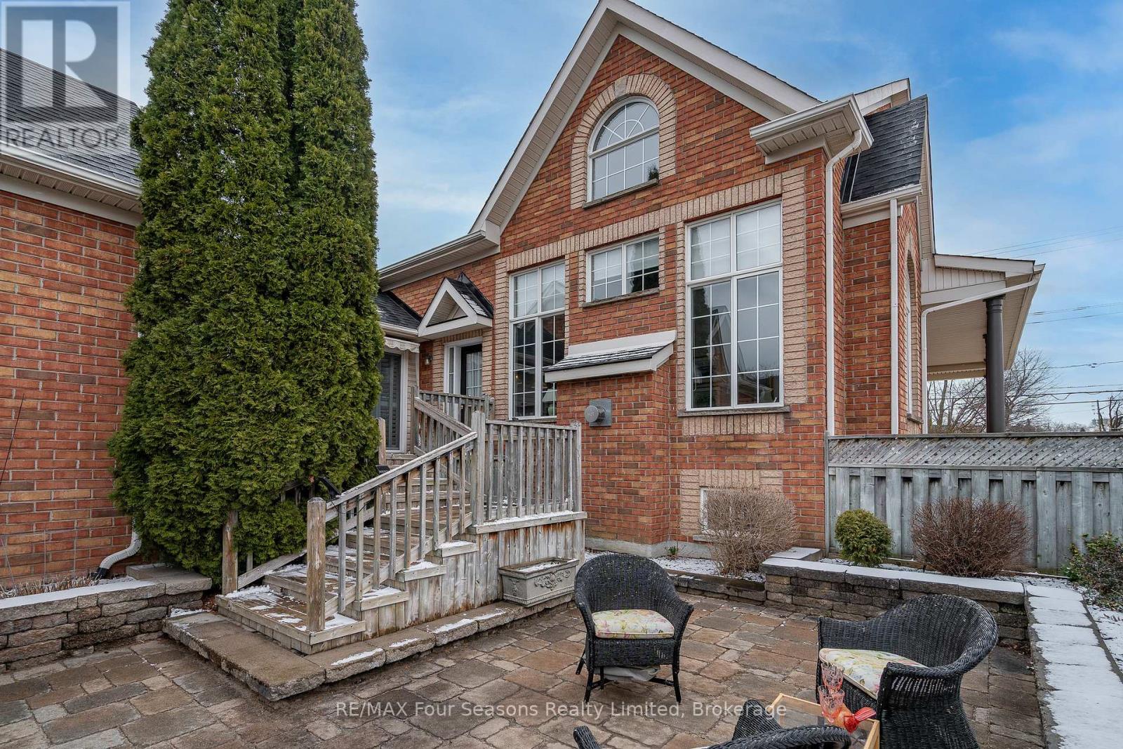 145 Ontario Street, Collingwood, Ontario  L9Y 4M4 - Photo 7 - S12397450