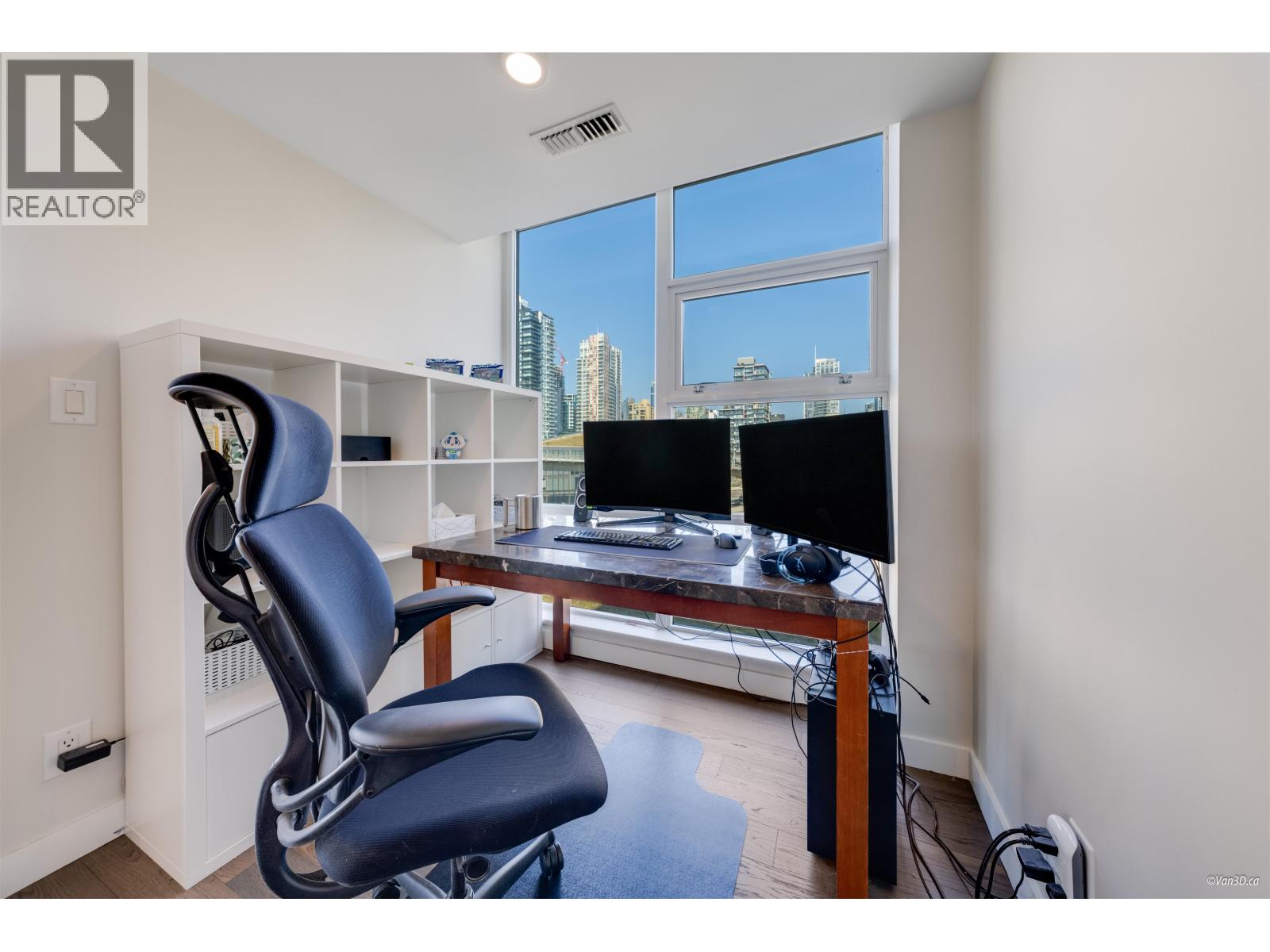 905 638 Beach Crescent, Vancouver, British Columbia  V6Z 3H4 - Photo 10 - R3045996