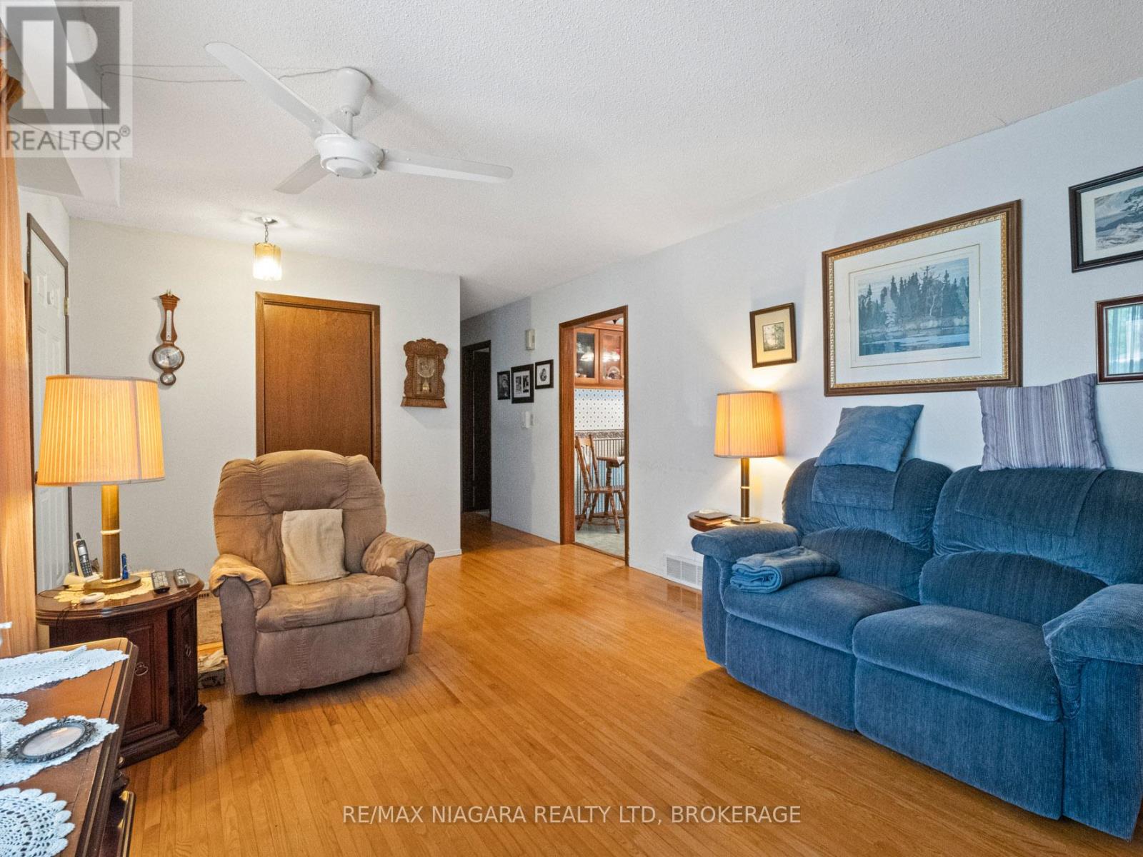 70 Murray Street, Fort Erie, Ontario  L2A 2A6 - Photo 5 - X12398684