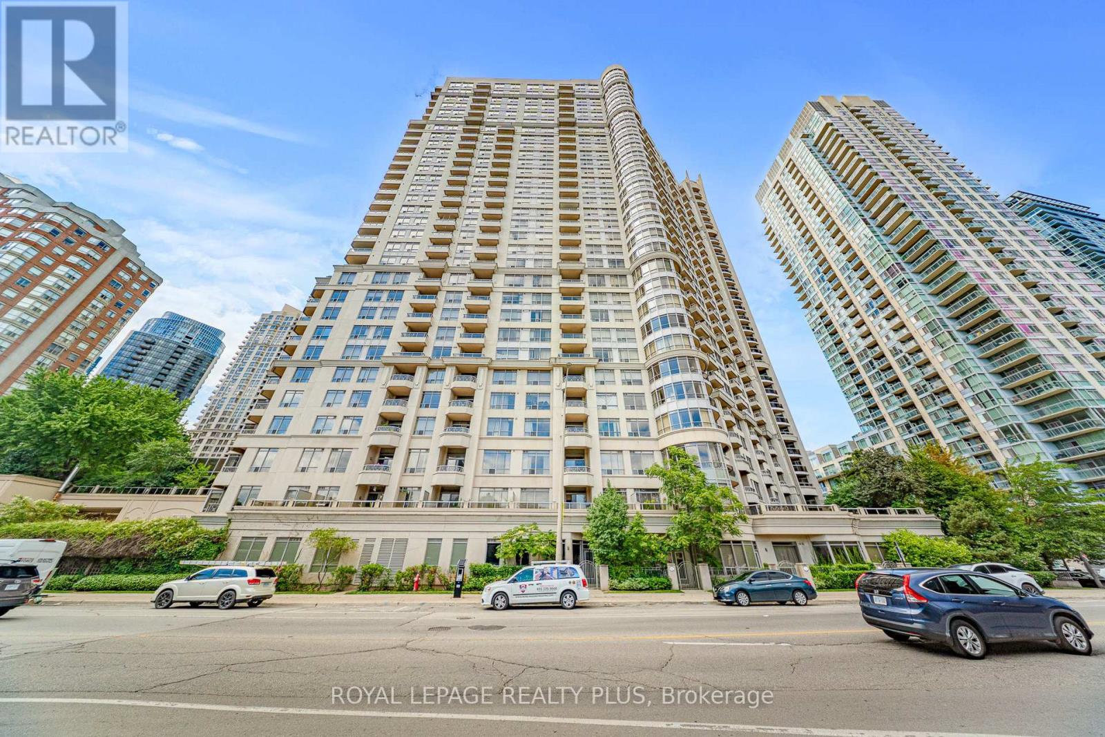 3008 - 3880 Duke Of York Boulevard, Mississauga, Ontario  L5B 4M7 - Photo 2 - W12398663