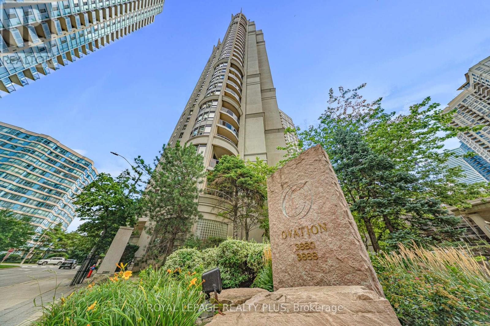 3008 - 3880 Duke Of York Boulevard, Mississauga, Ontario  L5B 4M7 - Photo 5 - W12398663
