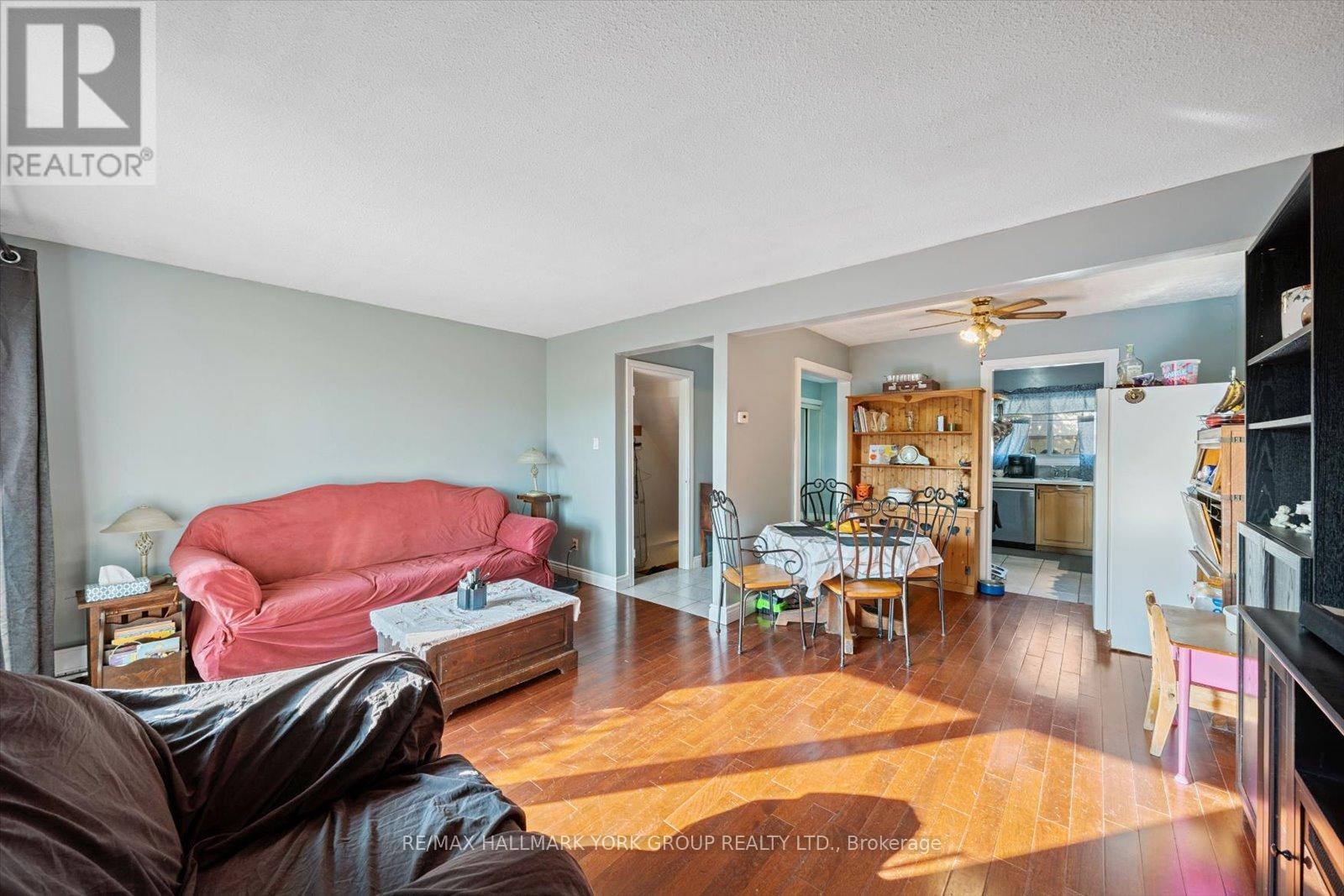 31 Jacobs Square, Brampton, Ontario  L6S 2M5 - Photo 14 - W12398668