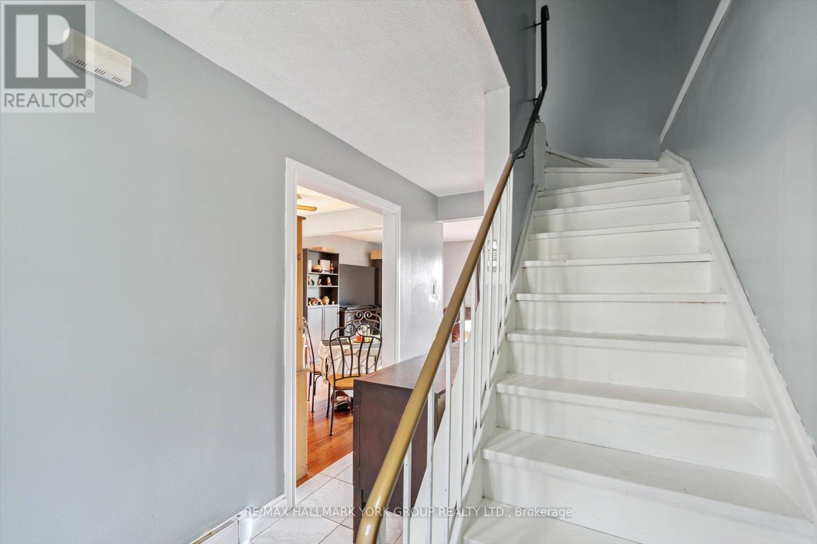 31 Jacobs Square, Brampton, Ontario  L6S 2M5 - Photo 17 - W12398668