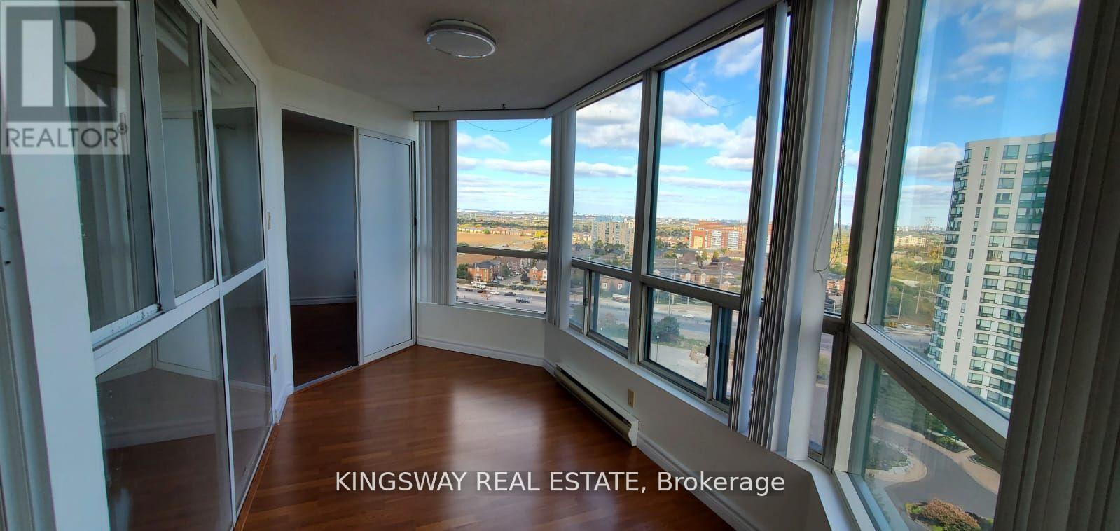 1706 - 4470 Tucana Court, Mississauga (Hurontario), Ontario  L5R 3K8 - Photo 13 - W12398676