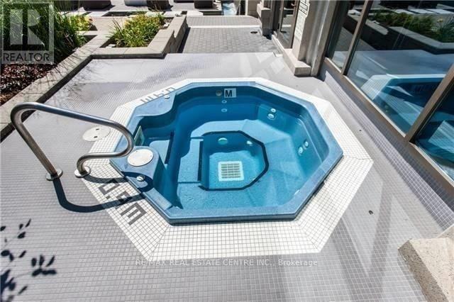 501 - 385 Prince Of Wales Drive, Mississauga, Ontario  L5B 0A1 - Photo 13 - W12393772