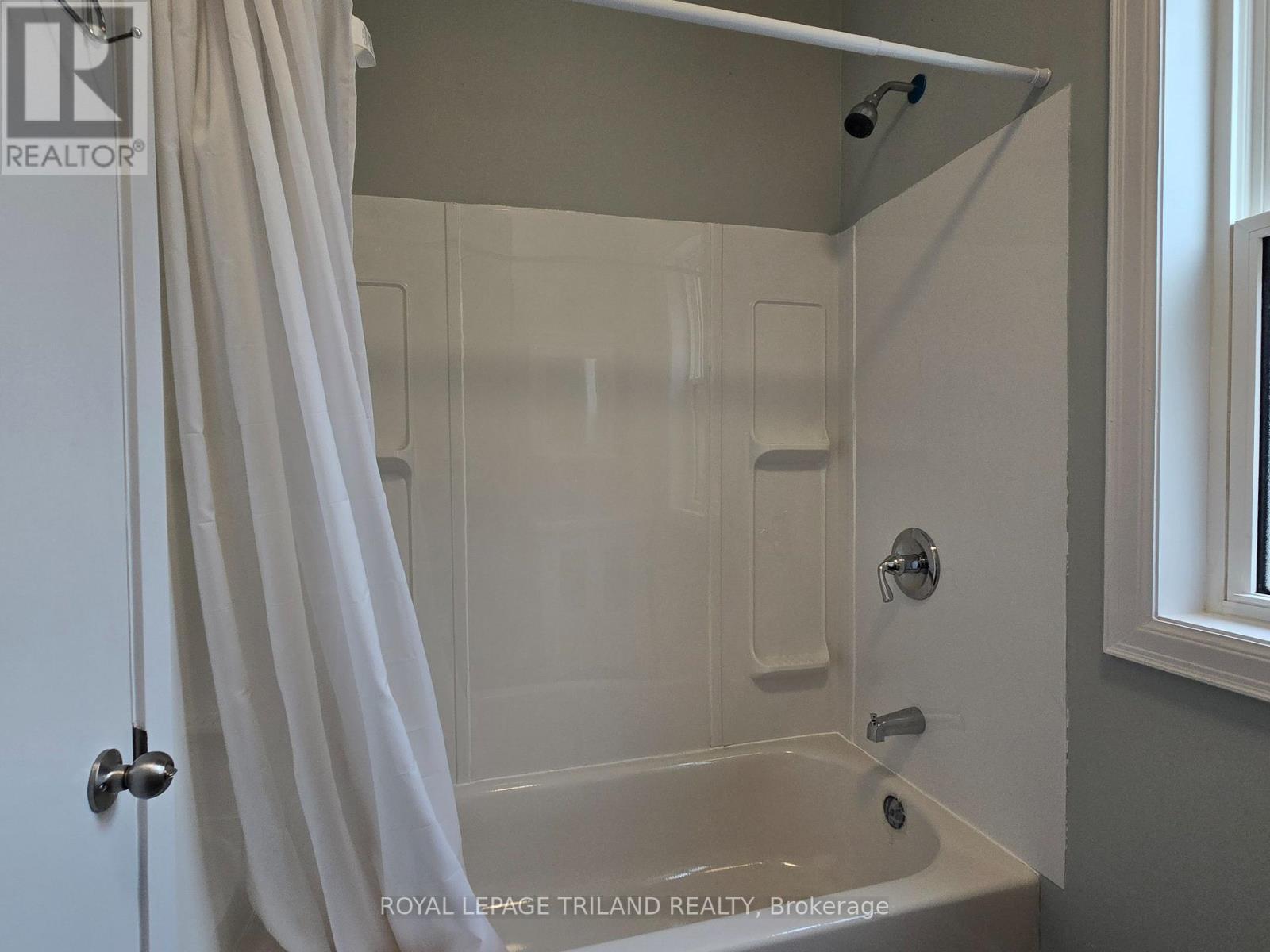 Main - 18 Childers Street, London East, Ontario  N5W 4B9 - Photo 11 - X12398358