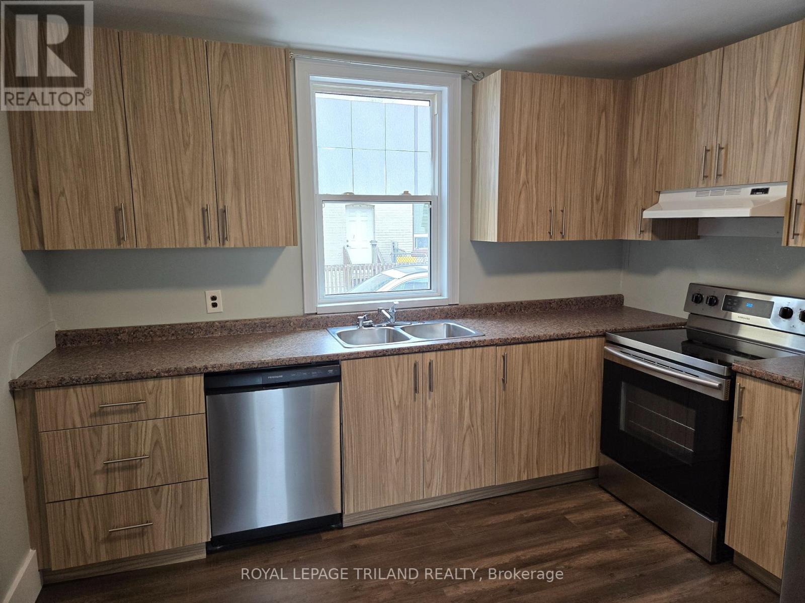 Main - 18 Childers Street, London East, Ontario  N5W 4B9 - Photo 3 - X12398358