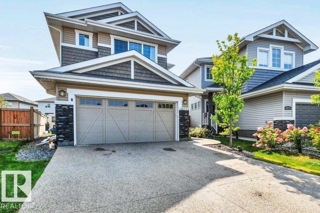 20733 98A AV NW, Edmonton, Alberta