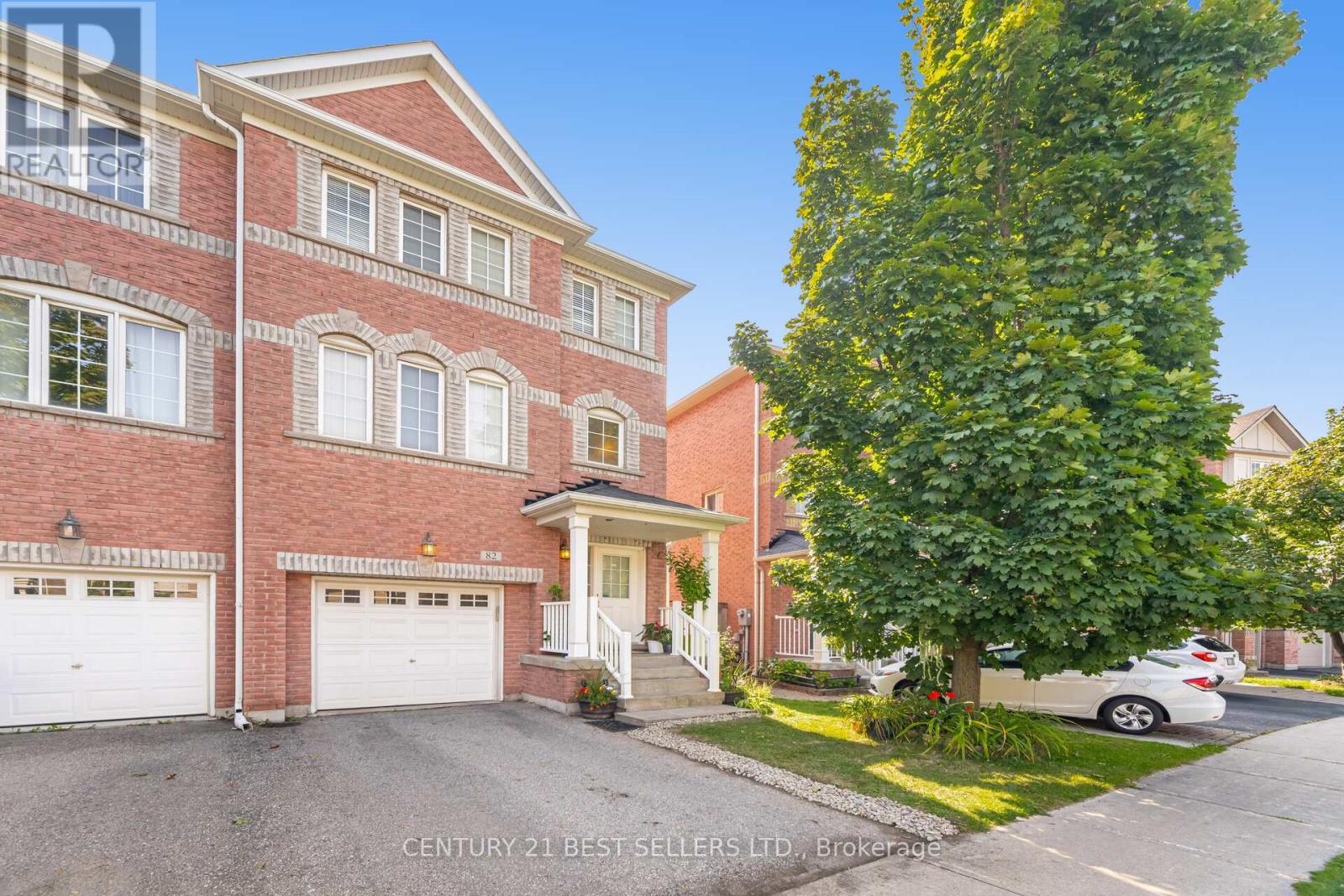 Property at 82 PILKINGTON DRIVE image 2
