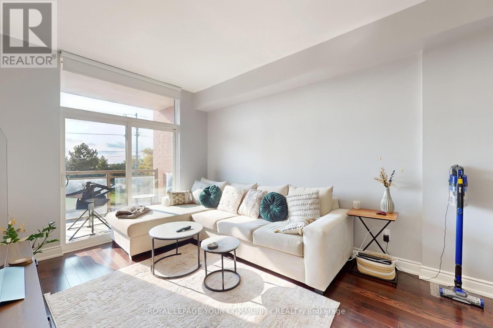 220 - 10211 Keele Street, Vaughan (Maple), Ontario  L6A 4R7 - Photo 11 - N12398706