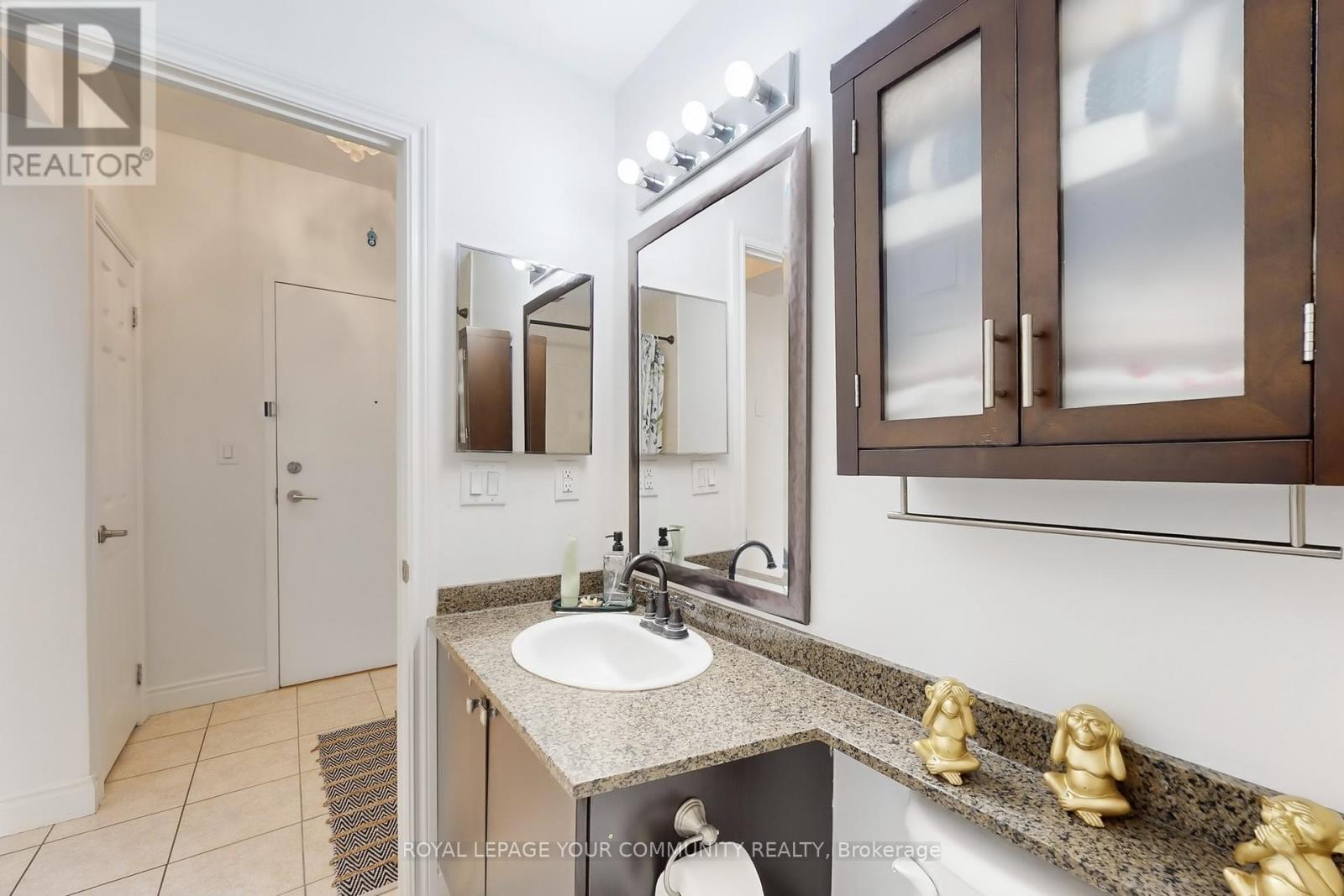 220 - 10211 Keele Street, Vaughan (Maple), Ontario  L6A 4R7 - Photo 17 - N12398706